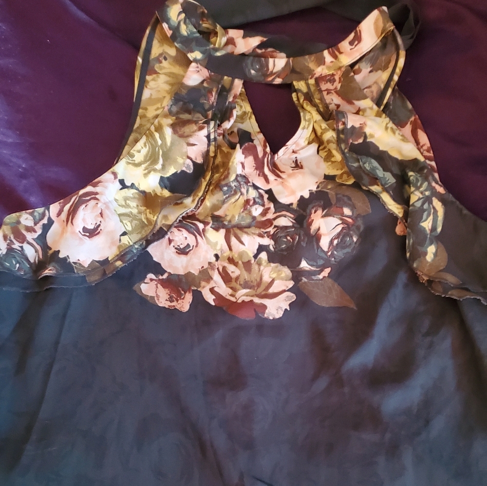 NY&CO HALTER TOP
